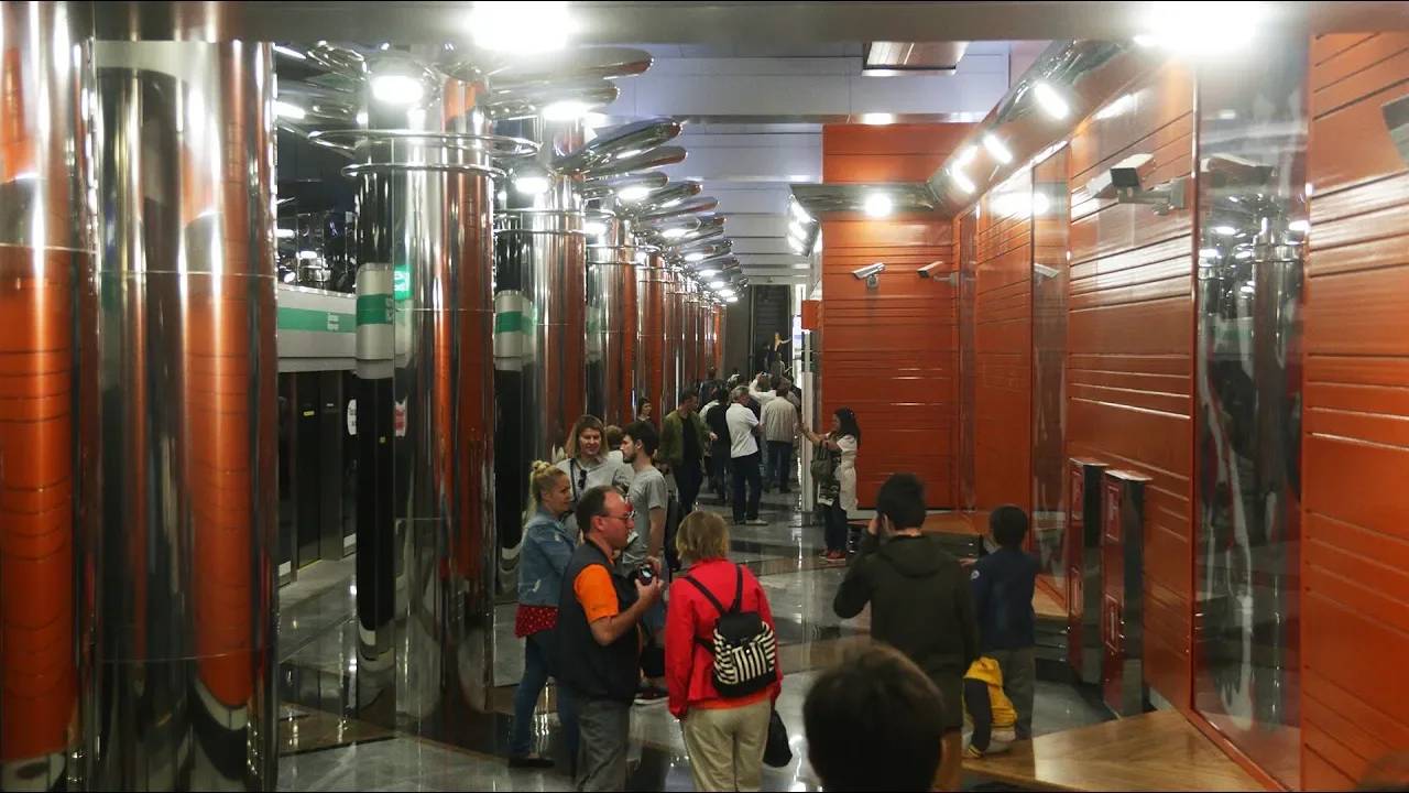 БЕГОВАЯ - новая станция метро в СПб смотреть онлайн