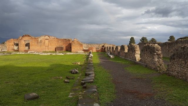 Неаполь, вулкан Везувий, Помпеи. (Naples, Vesuvius Volcano, Pompeii.)