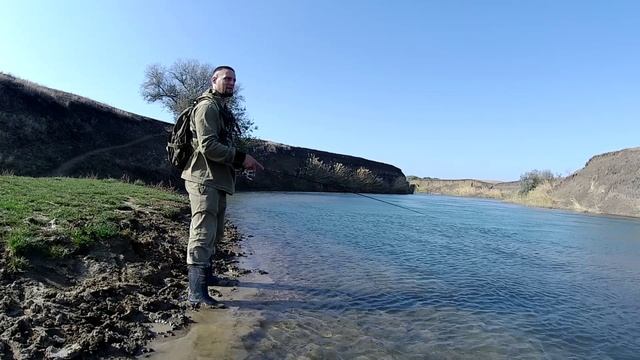 Рыбалка 🎣 на окуня в реке Егорлык.