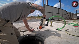 Ливневка с дренажным насосом, решение проблемы отвода дождевой воды на участке с разным уклоном.