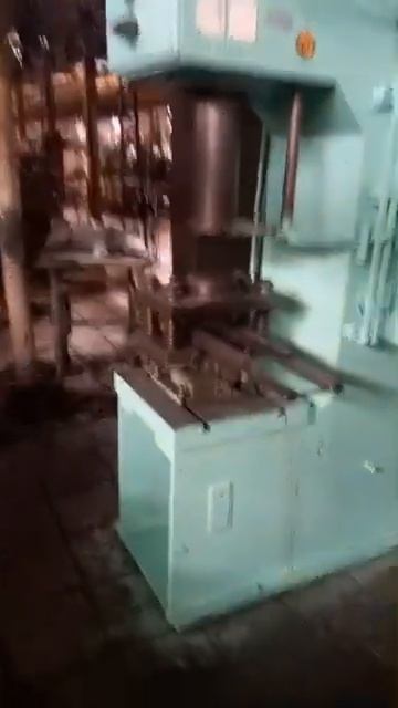 Пресс гидравлический одностоечный PYE-25 // бустанок.рф // смотреть онлайн