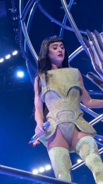 Katy Perry смотреть онлайн