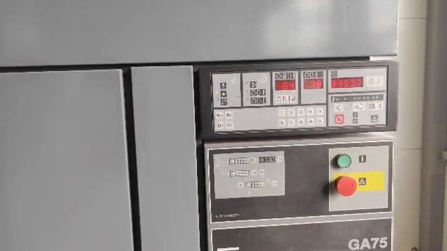 Продается винтовой компрессор Atlas Copco 1