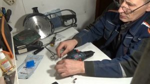 Замена щеток на шуруповерте Bosch GSR 180 Li