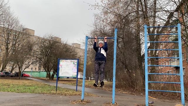 Кросс-тренинг для бегунов на длинные дистанции || Подтягивания на высокой перекладине :) смотреть онлайн