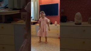 Песня «Солнышко, пожалуйста, вернись» группы Великаны,