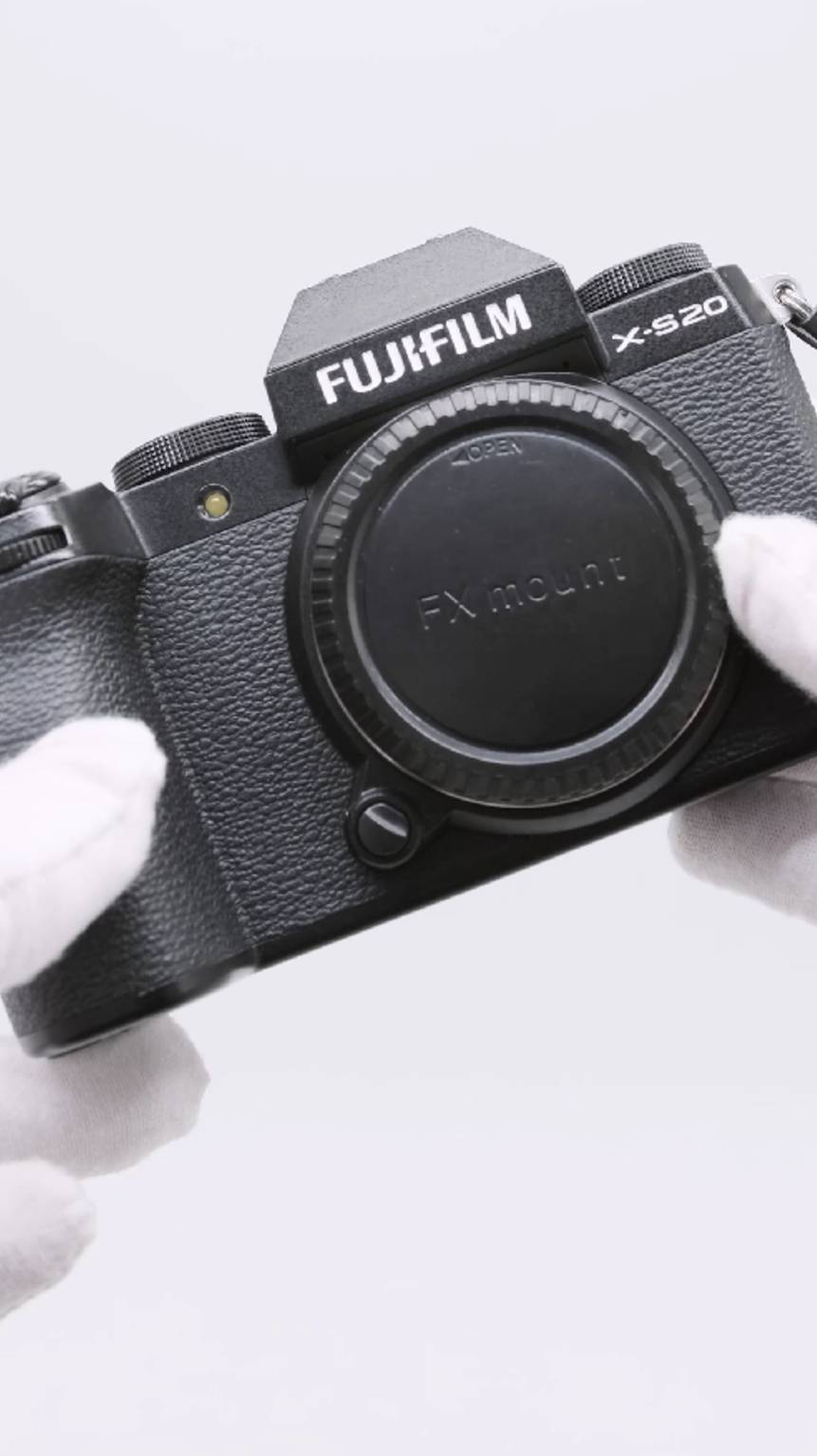 Камера Fujifilm X-S20 body (пробег 4390 кадров)