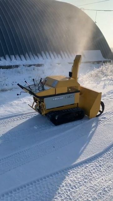 японский снегоочиститель-шнекоротор kobashi st14 смотреть онлайн
