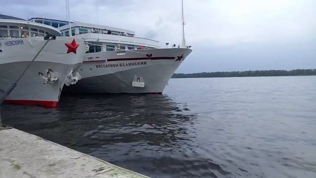 2.06.24 Г. САМАРА МАНЕВРЫ ТЕПЛОХОДОВ ЛЕОНИД КРАСИН ФЁДОР ?