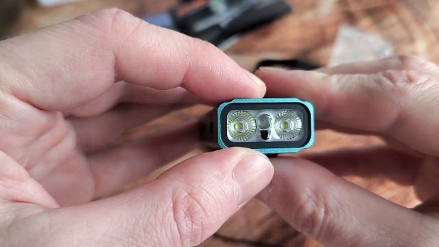 Fenix E06R: Новый EDC ТОП