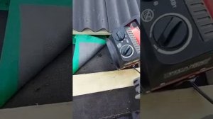 Зачем ставить сетку от птиц на вентзазор кровли.