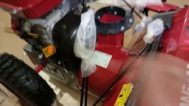 Распаковка — Снегоуборщик бензиновый Weima WXS0722A смотреть онлайн