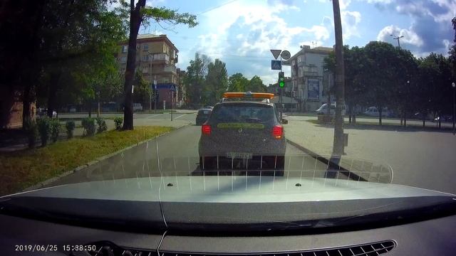 Reynd F9 Видеорегистратор автомобильный тест видео день ?