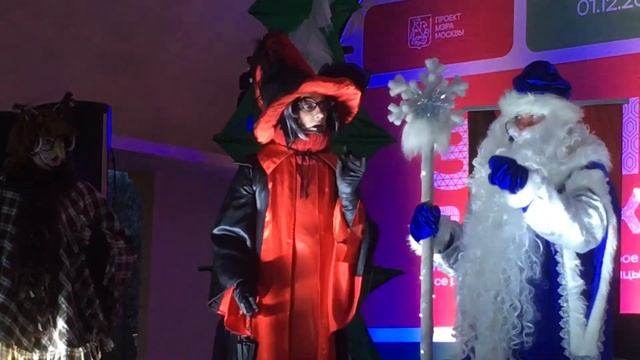 ❄️1915❄️  Дед Мороз и Снегурочка пришли на помощь 🎅🧑