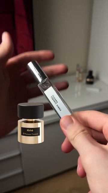 Сладкий фруктовый запах (Tiziana Terenzi Kirke) смотреть онлайн