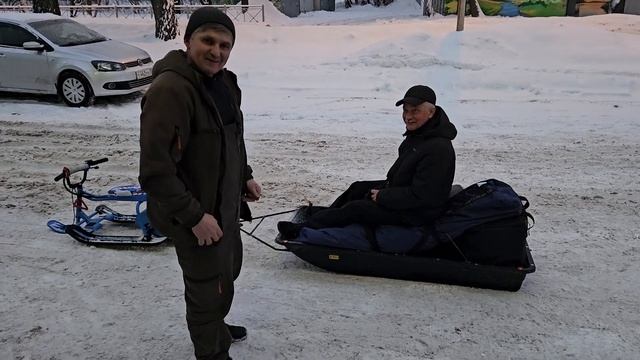 Тест драйв детского снегоката с мотором смотреть онлайн