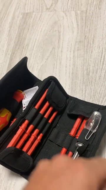 ⭐️Шикарный набор немецких диэлектрических отверток смотреть онлайн