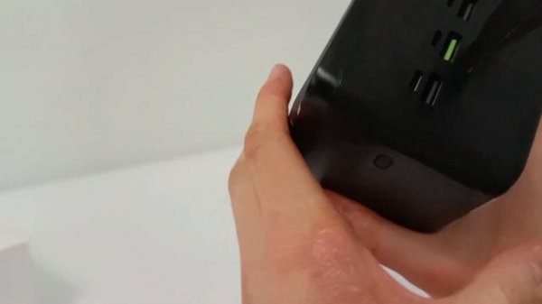 УМБ XO PR160 80000 mAh (3xUSB+Type-C+microUSB+Lightning) з ліхтарем, ремінцем ?