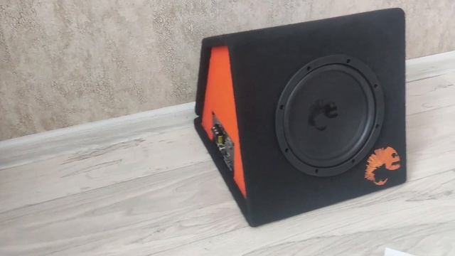 Установка сабвуфера Piranha 8А  в Hyundai Sonata