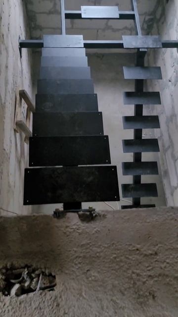 Изготовление и монтаж лестниц на моно косоуре I Лестни смотреть онлайн