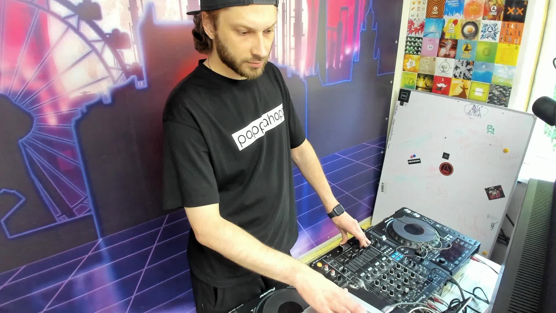 Живые игры 04.06.25 смотреть онлайн