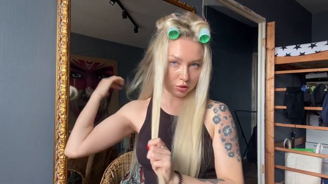 Накрутка обьемных локонов на Бигуди  💁🏼♀️#локоны