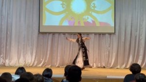 Башкирский сольный танец «Длиннокосая»