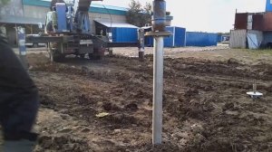Винтовые сваи - как фундамент для контейнера, киоска, бытовки  закручивание и нивелирование