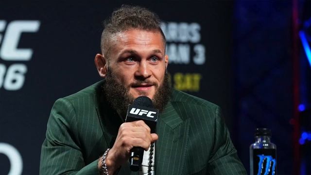 Боец UFC завершил карьеру / Рафаэль Физиев ответил на вы смотреть онлайн
