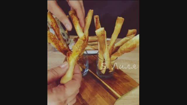 Просто слоеное тесто, пять минут времени и хрустящее печенье готово
#слойка#печенье смотреть онлайн