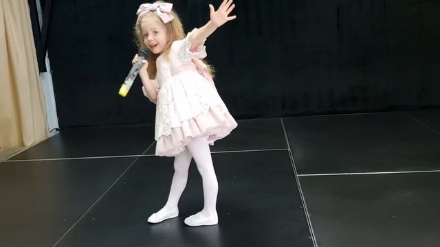 Ожившая кукла, Арина Бочарникова смотреть онлайн