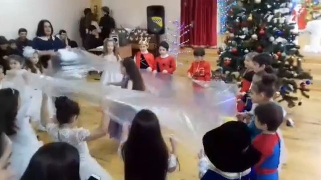 Танец Снежинки.