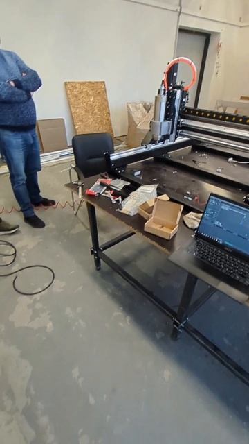 Обкатка шпинделя фрезерного ЧПУ станка #станки #дерев? смотреть онлайн