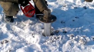 Зимний монтаж винтовых свай под баню