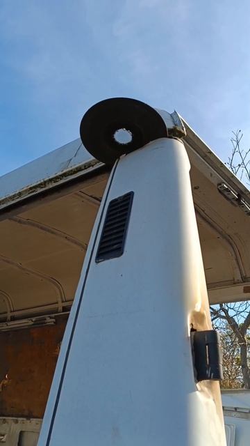 Мерседес Т1 vs Новачок #сварщик #welder смотреть онлайн