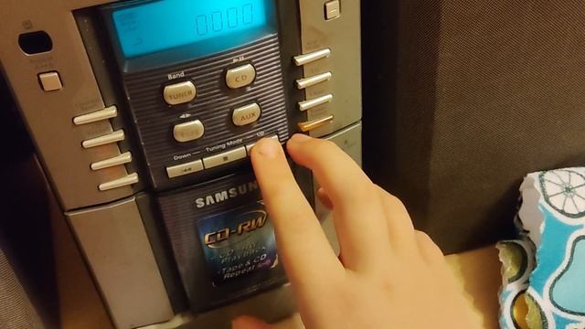 Музыкальный центр SAMSUNG MM-L4G не хочет крутить кассету чт смотреть онлайн