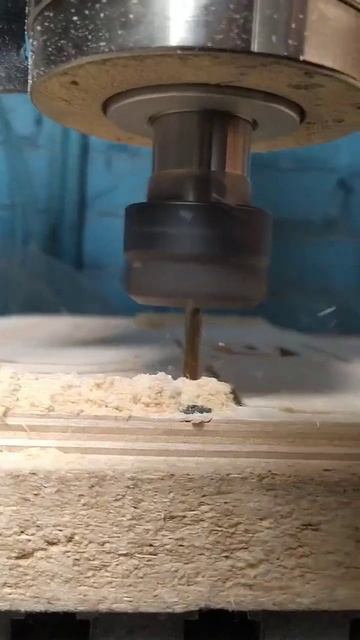 Фрезеровка робота компрессионной фрезой #cnc #3d смотреть онлайн