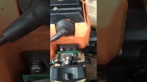 триммер на холостых оборотах крутил диск, моя проблем?