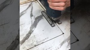 Фрезеровка отверстий в компакт-плите.