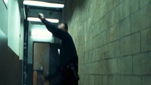 Терминатор Т800 спасает Джона Коннора от Т1000 | Терминат?