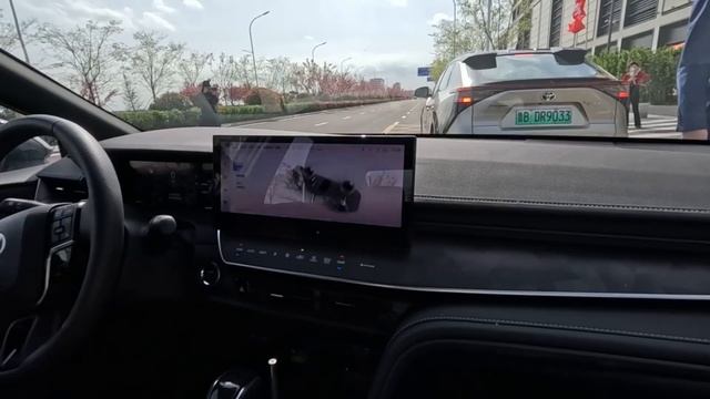 Разбили новую Camry 80 на ТЕСТ ДРАЙВЕ в Китае.