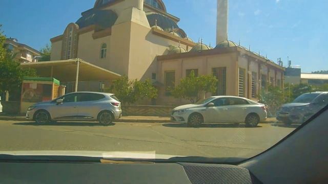 Едем за бухлом в Аланью в METRO, навигатор выбрал самую к?