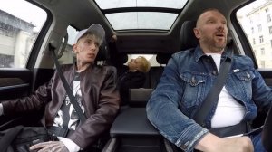 Два гопника вывели из себя таксиста