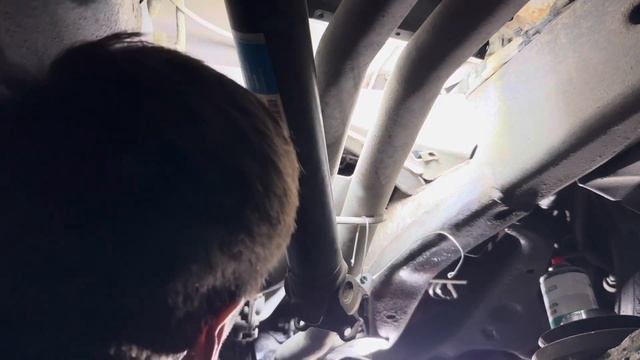 Замена сальника хвостовика заднего редуктора Range Rover Sp