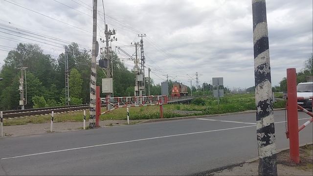 2 июня 2025 г. Тепловоз ТЭМ18В-035 Следует с резервом Колпино смотреть онлайн