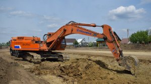 Экскаватор Кранэкс EK-270LC