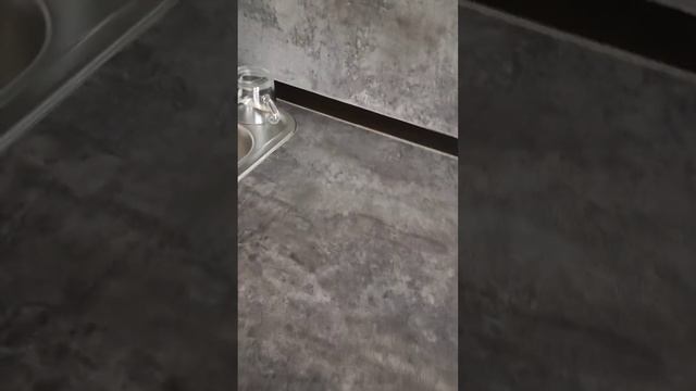 Кухня, посуда, техника. Дом у озера Леданово смотреть онлайн