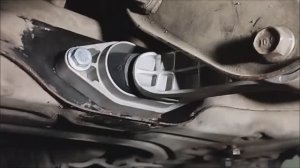 Замена левой и задней нижней опоры (подушки) Шевроле Авео