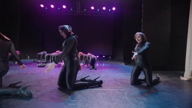 Hit the road , Jack - творческий номер команды strip смотреть онлайн