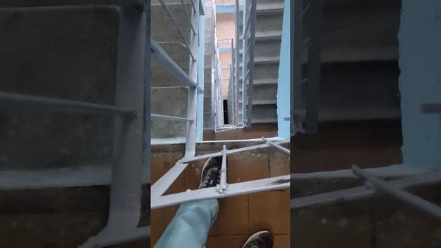 Выживет ли телефон Huawei Honor 6C Pro, если его уранить с винт?